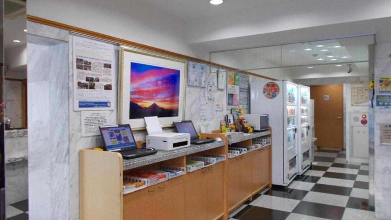 Toyoko Inn Tokyo Asakusa Senzoku Tsukuba Express Exterior photo