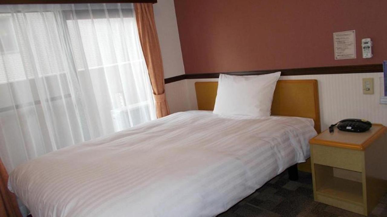 Toyoko Inn Tokyo Asakusa Senzoku Tsukuba Express Exterior photo