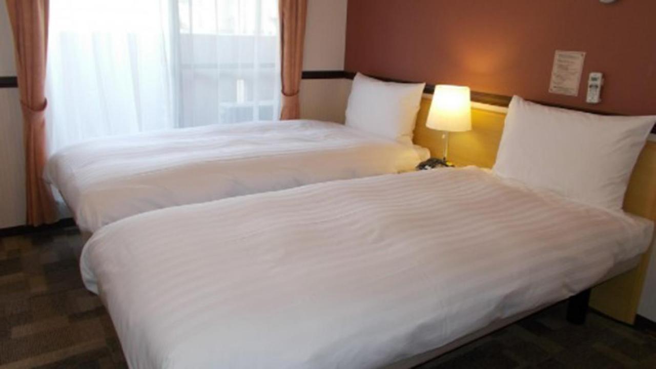Toyoko Inn Tokyo Asakusa Senzoku Tsukuba Express Exterior photo