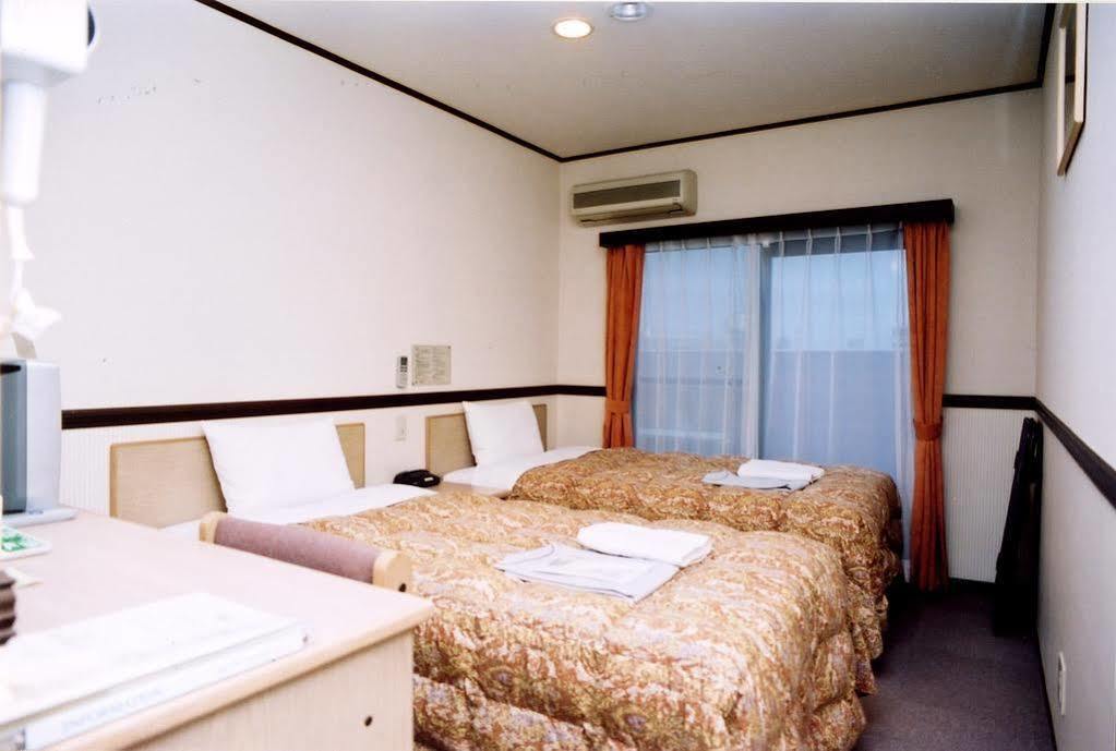 Toyoko Inn Tokyo Asakusa Senzoku Tsukuba Express Exterior photo